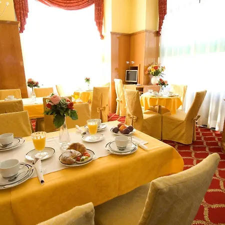 Cinque Giornate Hotel