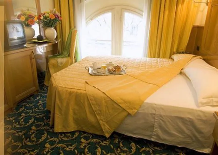 Szálloda Cinque Giornate Milánó